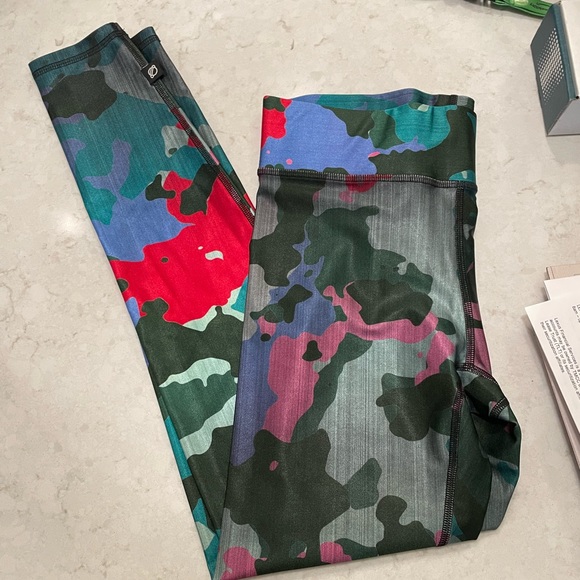 Terez leggings in shiny camo print. New with tags. Size Large - Picture 4 of 7